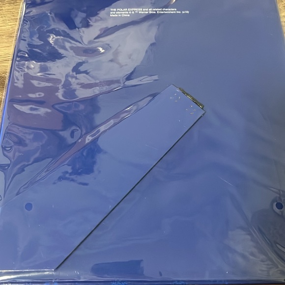 Polar Express bundle with Frame 🖼️ 🔔 🚂 - Picture 6 of 12